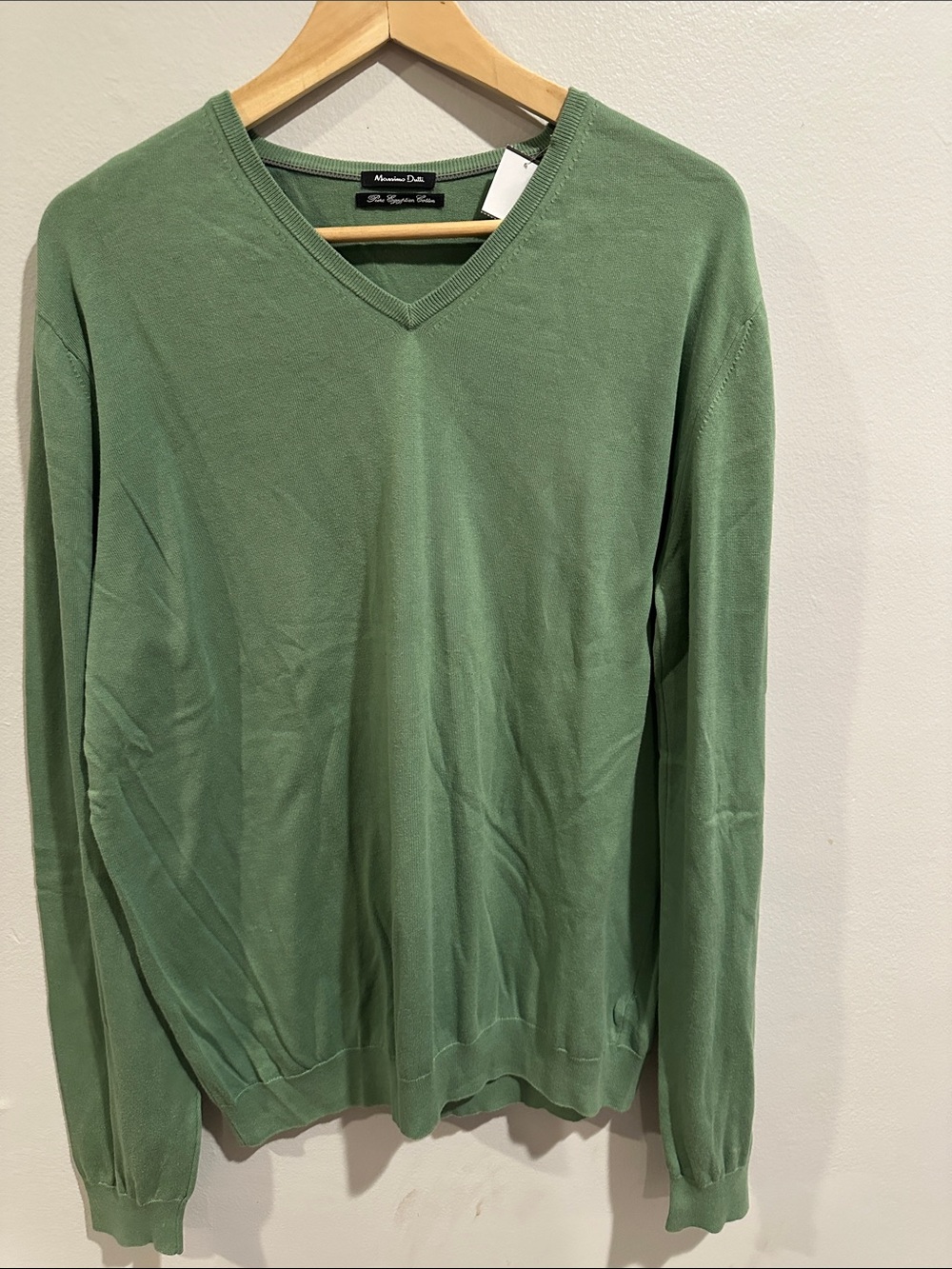 Massimo Dutti Men's V-Neck Sweater in Light Green